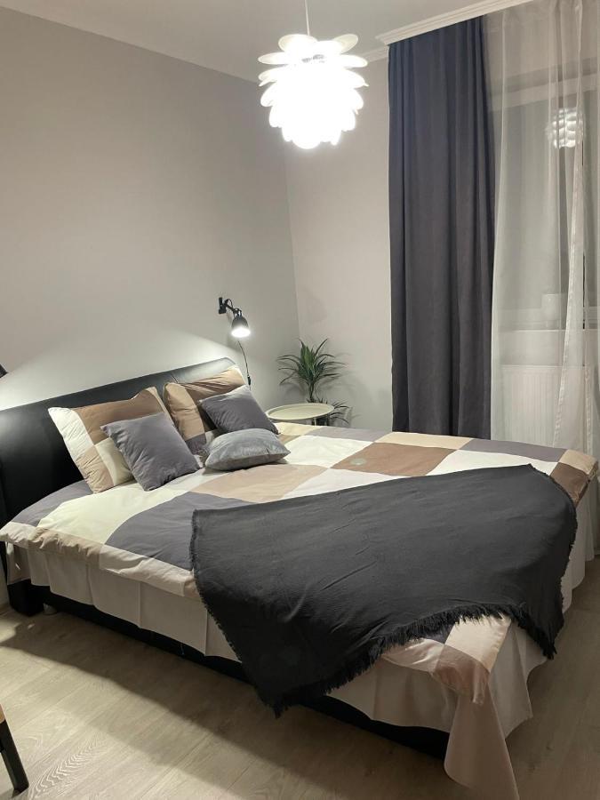 Macropolis Apartments Мишкольц Экстерьер фото