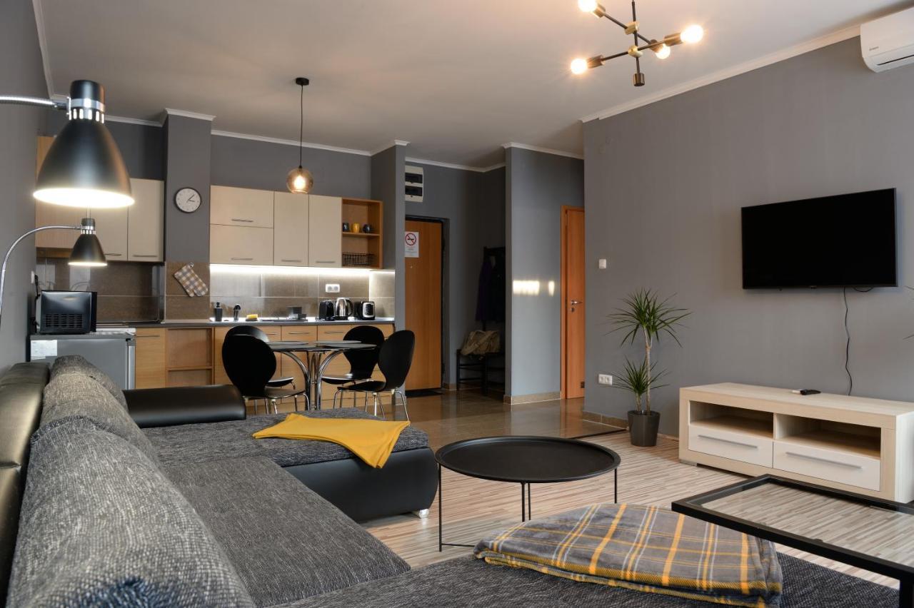 Macropolis Apartments Мишкольц Экстерьер фото