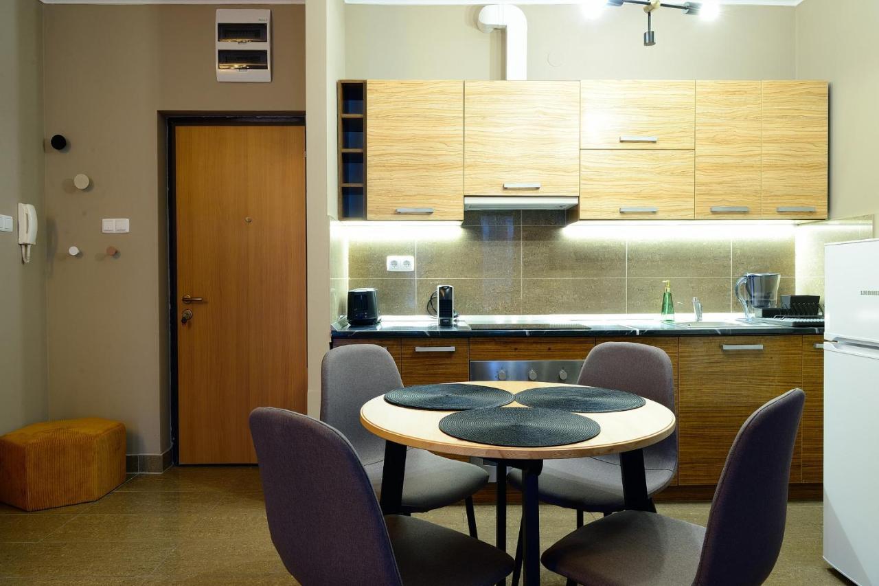 Macropolis Apartments Мишкольц Экстерьер фото