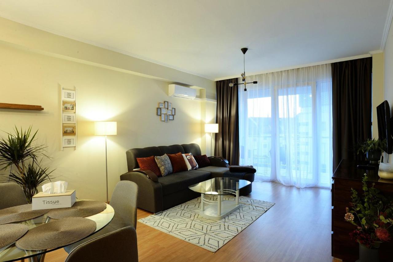 Macropolis Apartments Мишкольц Экстерьер фото
