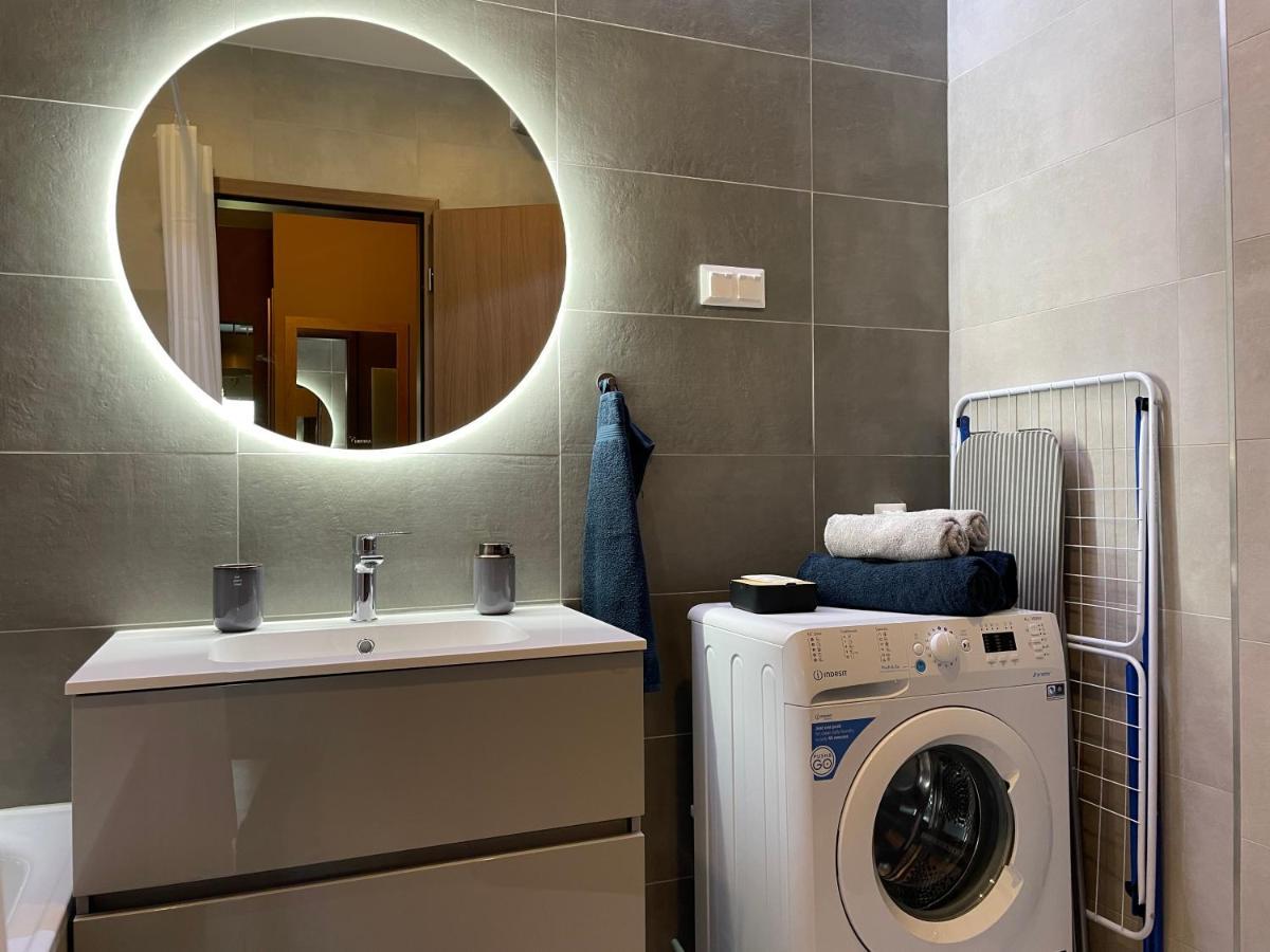 Macropolis Apartments Мишкольц Экстерьер фото